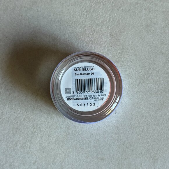 IT Cosmetics Glow With Confidence Sun Blush in Sun Blossom 20 - Picture 3 of 4